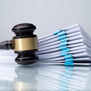 Advogado especialista em inventário em Curitiba cuidando da partilha de bens